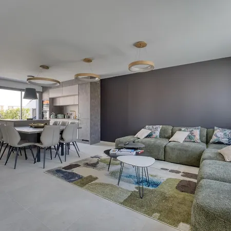 别墅 Maison Des Marais 5 Etoiles La Chaume Piscine 莱萨布勒-多洛讷